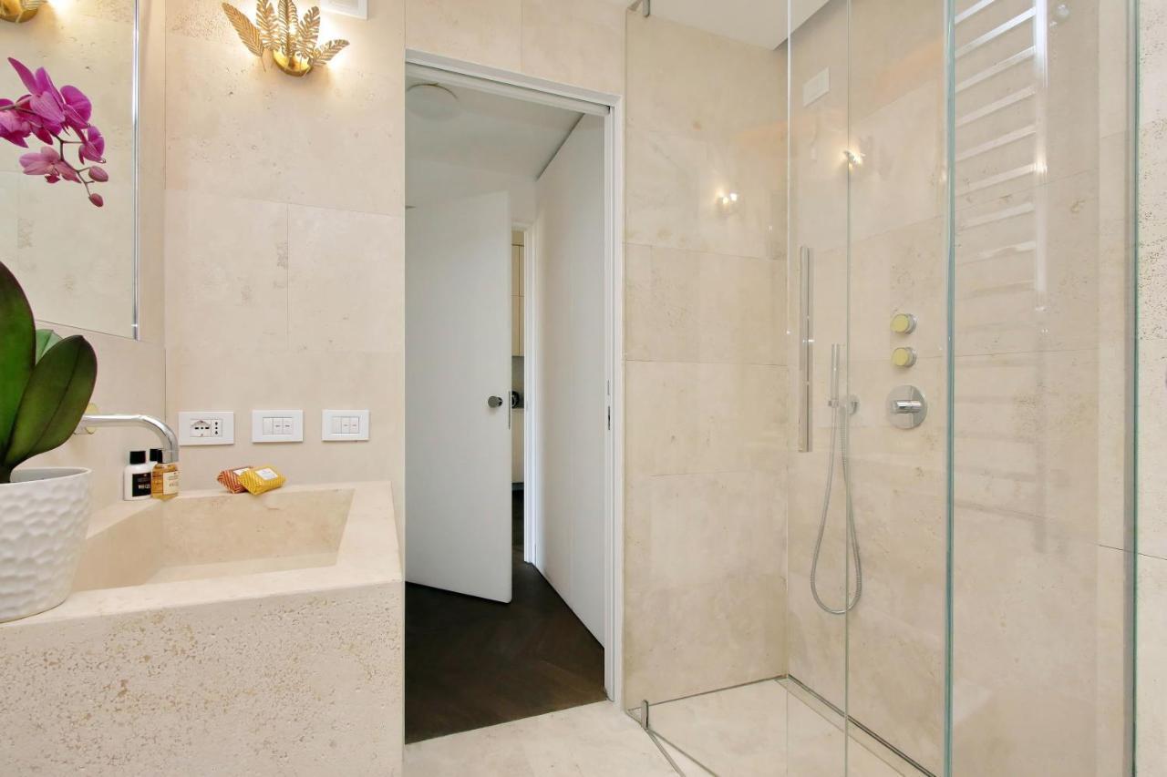 Luxury Domus Apartment 1 Rome Exterior photo